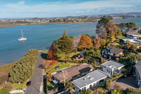 Photo of property in 9 Bay Street, Matua, Tauranga, 3110