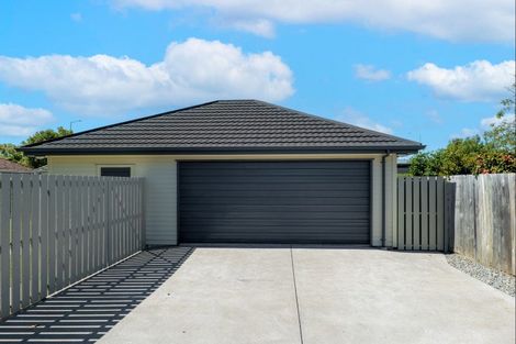 Photo of property in 100a Aorangi Road, Bryndwr, Christchurch, 8053