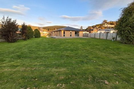 Photo of property in 8 Sandown Street, Waihola, Milton, 9073