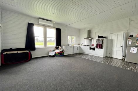 Photo of property in 1448 Kimbolton Road, Cheltenham, Feilding, 4777