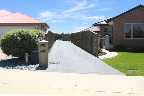 Photo of property in 52 Mahlet Street, Northwood, Christchurch, 8051