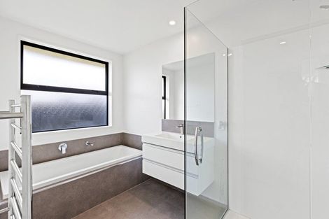 Photo of property in 28 Chatsworth Avenue, Rangiora, 7400