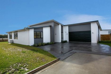 Photo of property in 12 Hehan Close, Cambridge, 3434