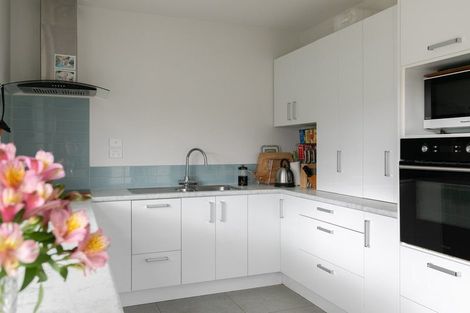 Photo of property in 24 Mill Road, Clive, 4102