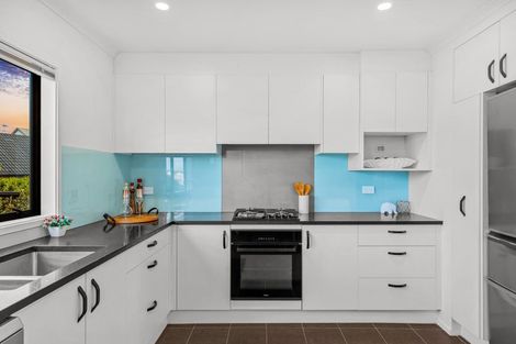 Photo of property in St Claire Village, 10/172 Mcleod Road, Te Atatu South, Auckland, 0610