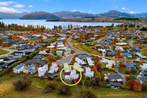 Photo of property in 13 Meadowbrook Place, Wanaka, 9305