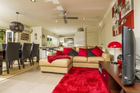 Photo of property in 58 English Oak Drive, Schnapper Rock, Auckland, 0632