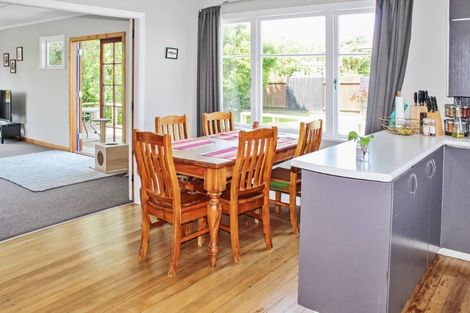 Photo of property in 2 Tern Place, Hokowhitu, Palmerston North, 4410