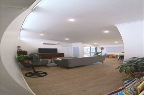 Photo of property in 13e Sealord Place, Clendon Park, Auckland, 2103