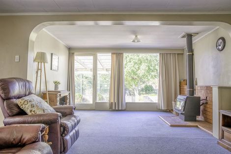Photo of property in 24 Bennett Street, Waipawa, 4210
