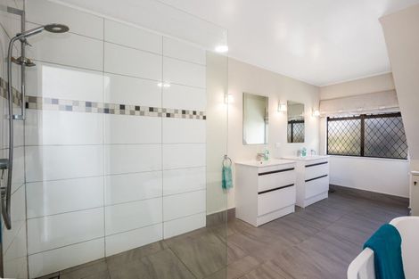 Photo of property in 23 Rawene Street, Waikanae, 5036