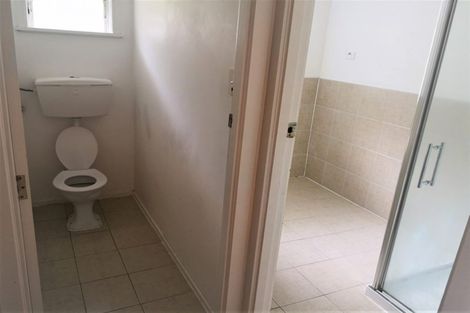 Photo of property in 31 Kingdale Road, Henderson, Auckland, 0610