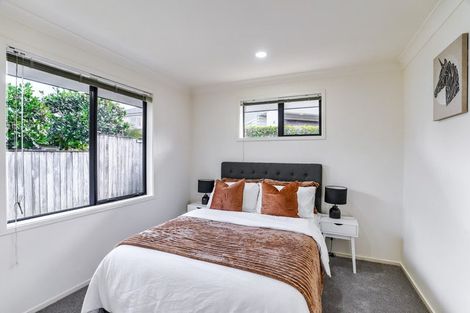 Photo of property in 4 Mahina Place, Te Atatu Peninsula, Auckland, 0610