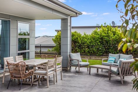 Photo of property in 105 Endeavour Drive, Whitby, Porirua, 5024