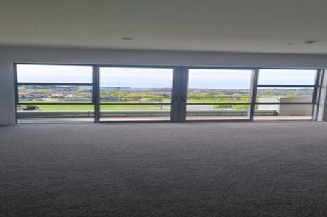 Photo of property in 1/63 Kestev Drive, Flat Bush, Auckland, 2016
