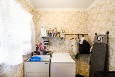 Photo of property in 1a Huata Place, West End, Palmerston North, 4412