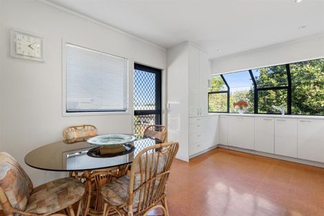 Photo of property in 19 Sylvan Park Avenue, Milford, Auckland, 0620