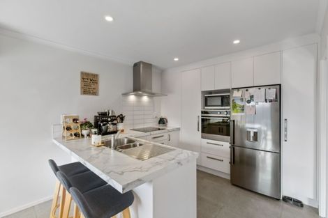 Photo of property in 14 Saint Michael Crescent, One Tree Point, 0118