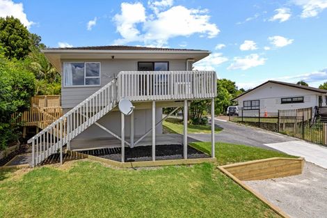 Photo of property in 1/23 Santiago Crescent, Unsworth Heights, Auckland, 0632