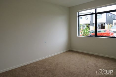 Photo of property in 28 Hea Road, Hobsonville, Auckland, 0616