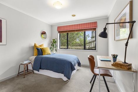 Photo of property in 5 Landsdowne Terrace, Karori, Wellington, 6012