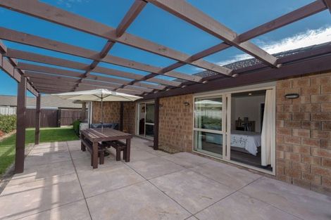 Photo of property in 11 Piwakawaka Court, Rototuna North, Hamilton, 3210