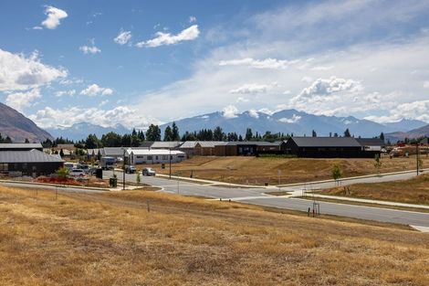 Photo of property in 4 Durry Lane, Wanaka, 9305