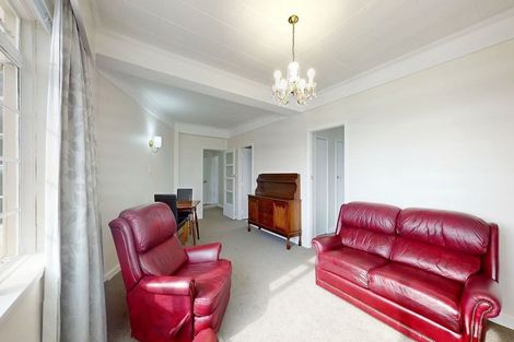 Photo of property in Wharenui Apartments, 274 Oriental Parade, Oriental Bay, Wellington, 6011