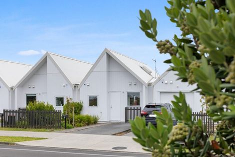 Photo of property in 26a Taikura Avenue, Red Beach, 0932