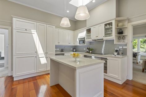 Photo of property in 7 Burnham Street, Seatoun, Wellington, 6022