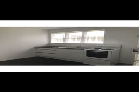 Photo of property in 7 Kotuku Street, Te Atatu Peninsula, Auckland, 0610