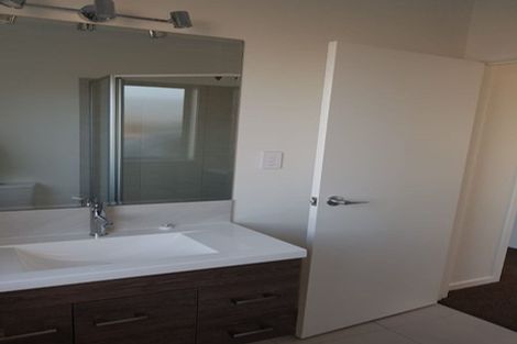 Photo of property in 16 Leebank Crescent, Riverhead, 0820