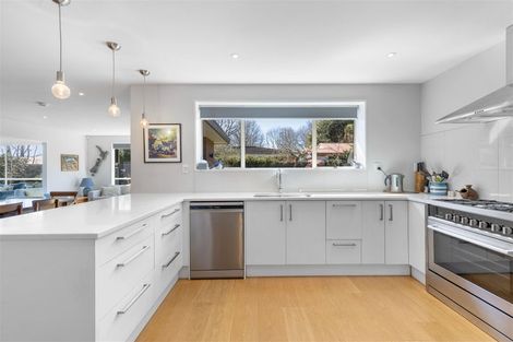 Photo of property in 130 Grahams Road, Burnside, Christchurch, 8053