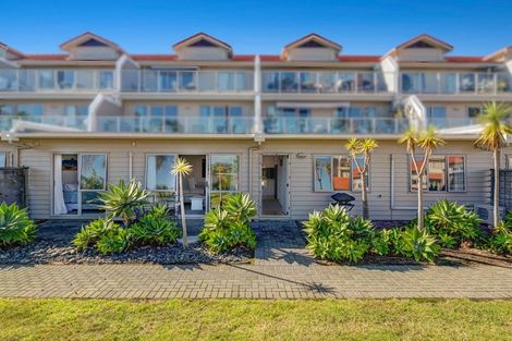 Photo of property in Santa Rosa, 3/340 Gulf Harbour Drive, Gulf Harbour, Whangaparaoa, 0930