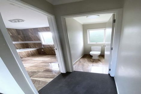 Photo of property in 12 Neaptide Close, Red Beach, 0932