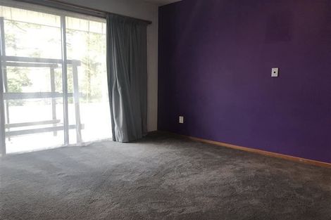 Photo of property in 1/69 Stanley Road, Glenfield, Auckland, 0629