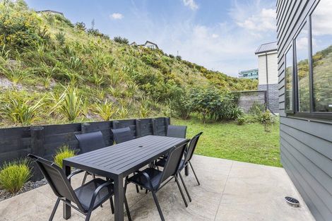 Photo of property in 15 Holystone Road, Whitby, Porirua, 5024