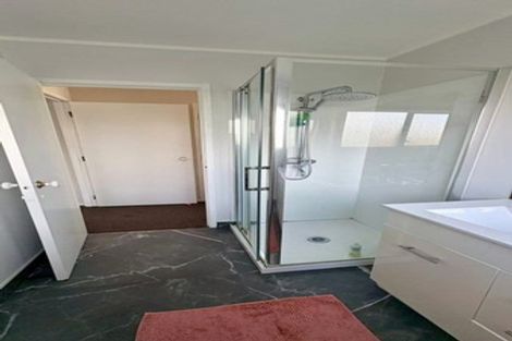 Photo of property in 18 Wilkinson Way, Browns Bay, Auckland, 0630
