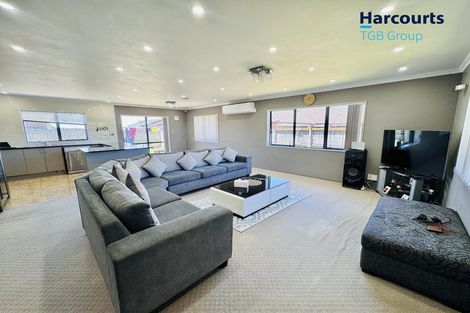 Photo of property in 17 Goh Place, Manurewa, Auckland, 2105