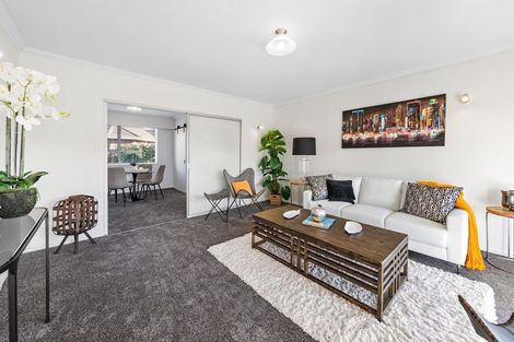 Photo of property in 2/45 Glenmore Road, Sunnyhills, Auckland, 2010