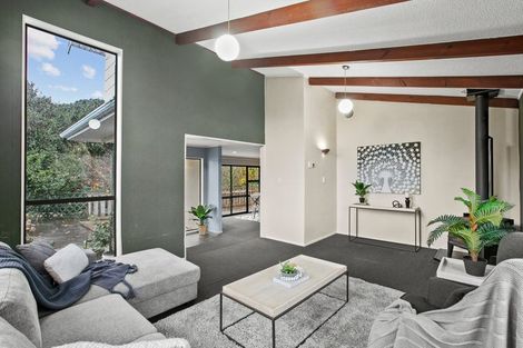 Photo of property in 25 Montana Place, Merrilands, New Plymouth, 4312