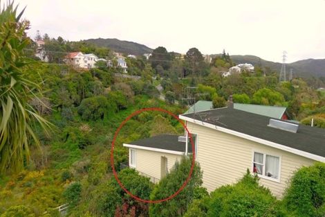 Photo of property in 19 Creswick Terrace, Northland, Wellington, 6012