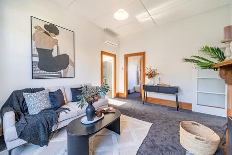 Photo of property in 35 Riddlers Crescent, Petone, Lower Hutt, 5012