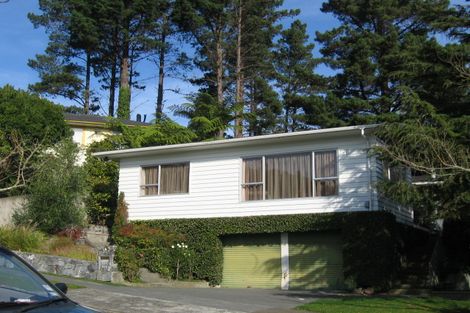 Photo of property in 18 Dalton Grove, Stokes Valley, Lower Hutt, 5019