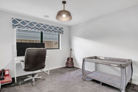 Photo of property in 97b Randwick Crescent, Moera, Lower Hutt, 5010