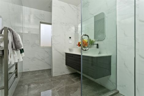 Photo of property in 47 Symes Drive, Red Beach, 0932