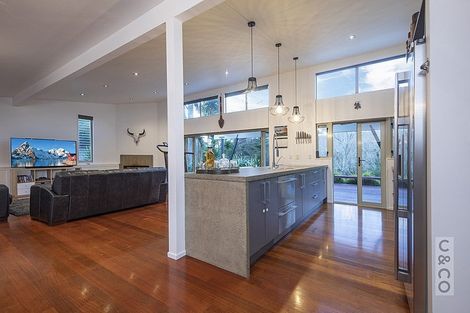 Photo of property in 8 Pineview Lane, Helensville, 0875