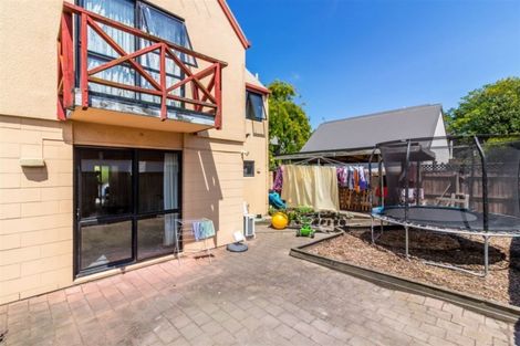 Photo of property in 10 Mayfair Street, Riccarton, Christchurch, 8011