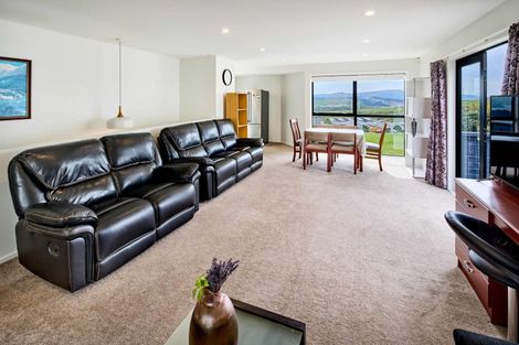 Photo of property in 32 Tea Tree Lane, Woodridge, Wellington, 6037