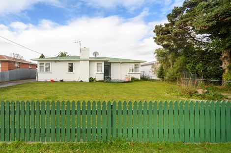 Photo of property in 16 Ronberg Street, Highbury, Palmerston North, 4412